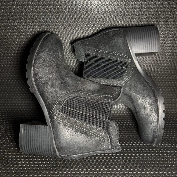 Clarks Leda Up Heeled Ankle Boots Black Suede Comfort Shoes Womens Size 7.5 - Picture 4 of 8